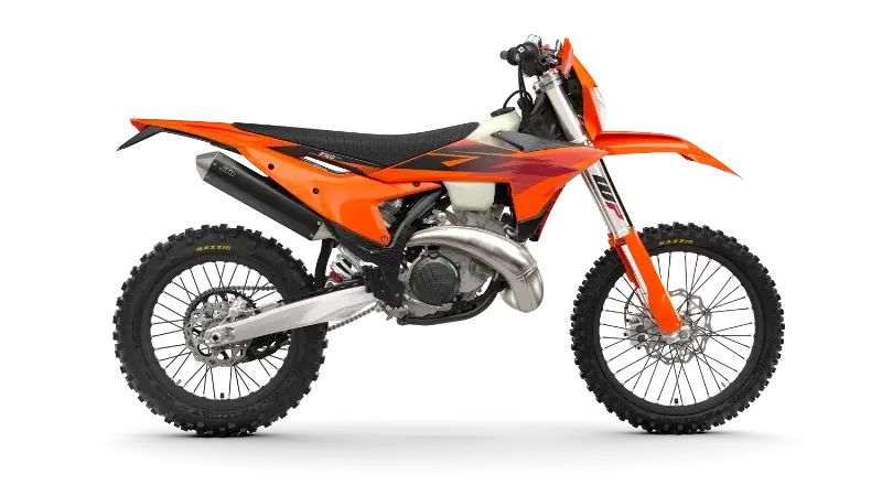 737631_MY27 KTM 250 XC-W_right-side-view_EXC Range_STUDIO